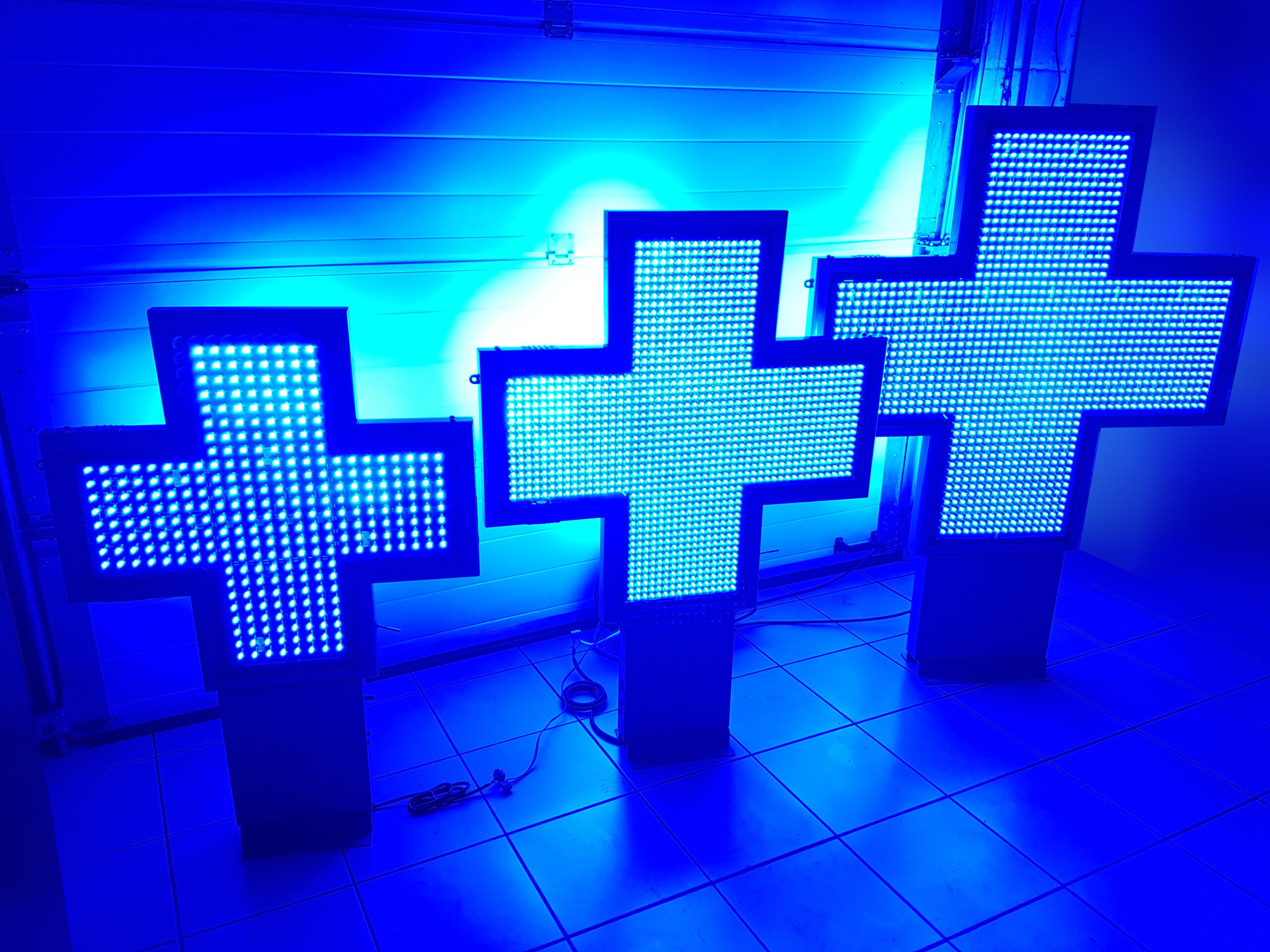 Modèles de croix LED animées